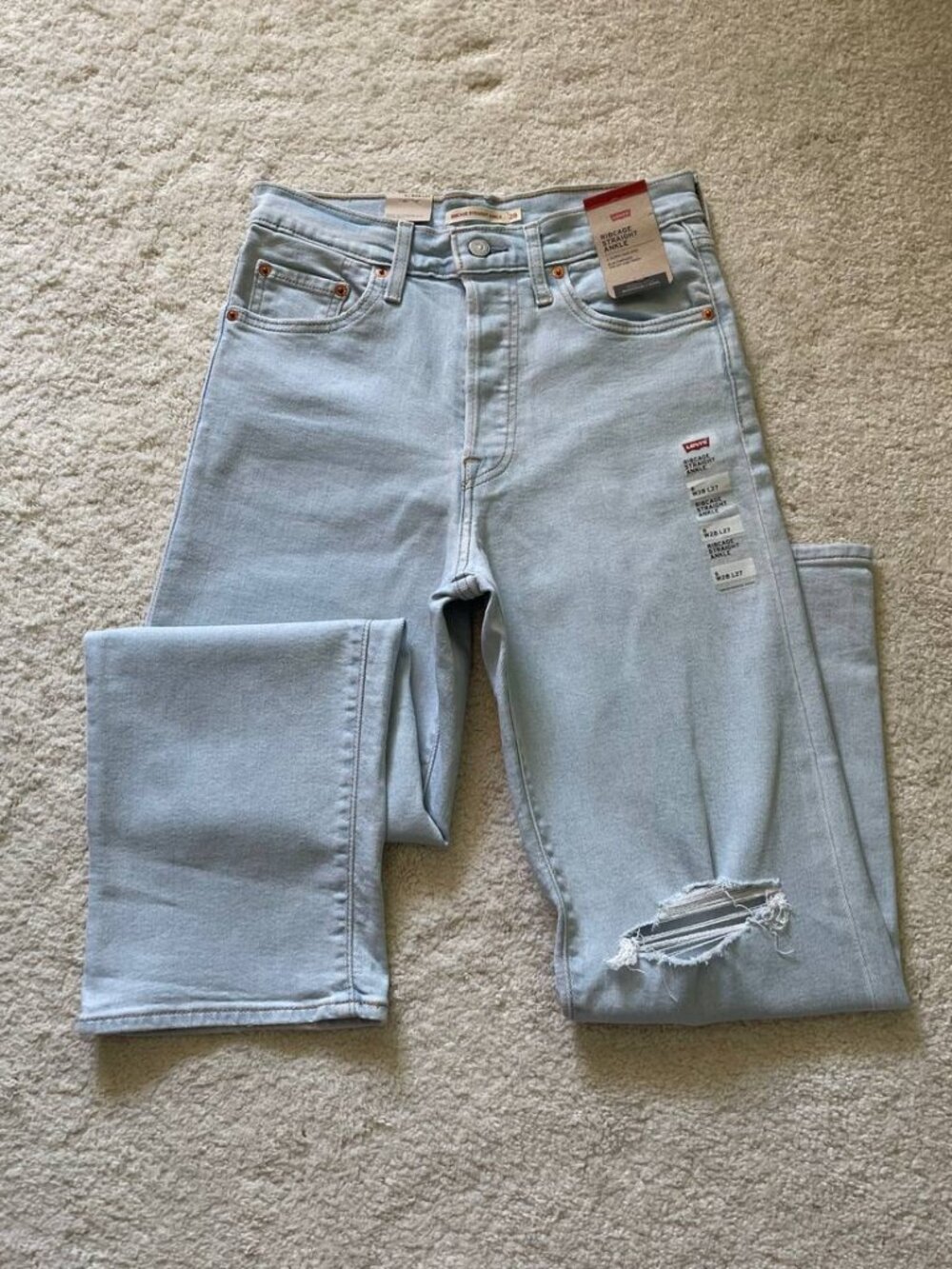 NWT Levi’s Ribcage Straight Ankle Distressed High Rise Jeans Size 28/27